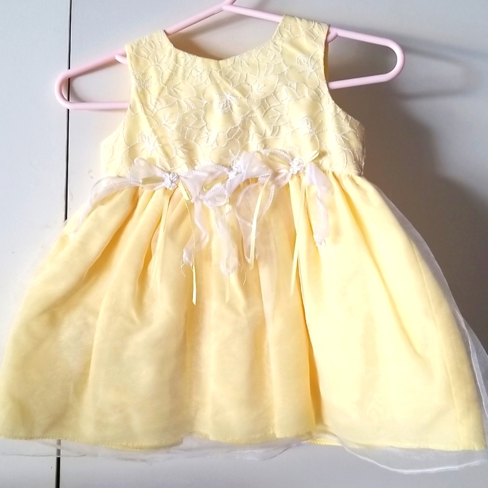 Girls 3-6 mo dress